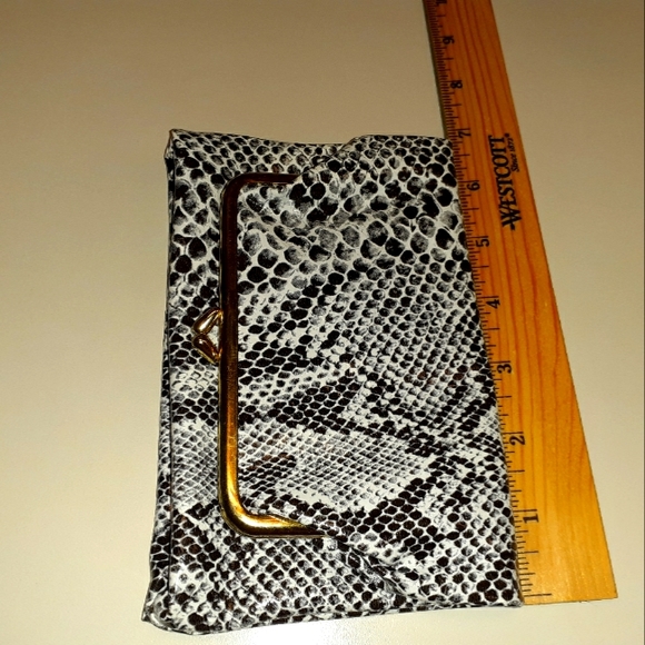 St.Thomas Antique Bag Snake Skin Clutch - Picture 1 of 7